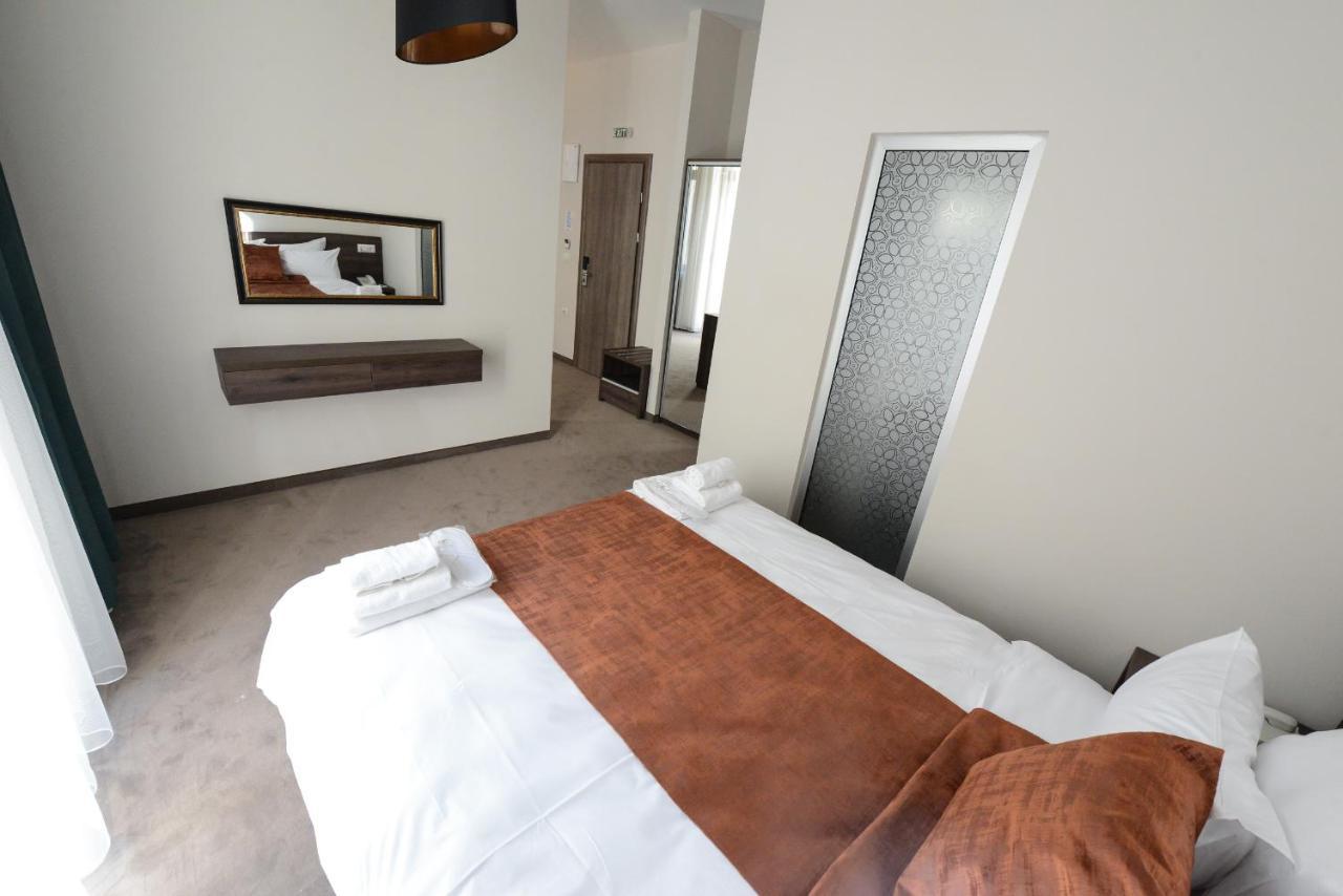 Hotel Cara 28 سكوبجي المظهر الخارجي الصورة