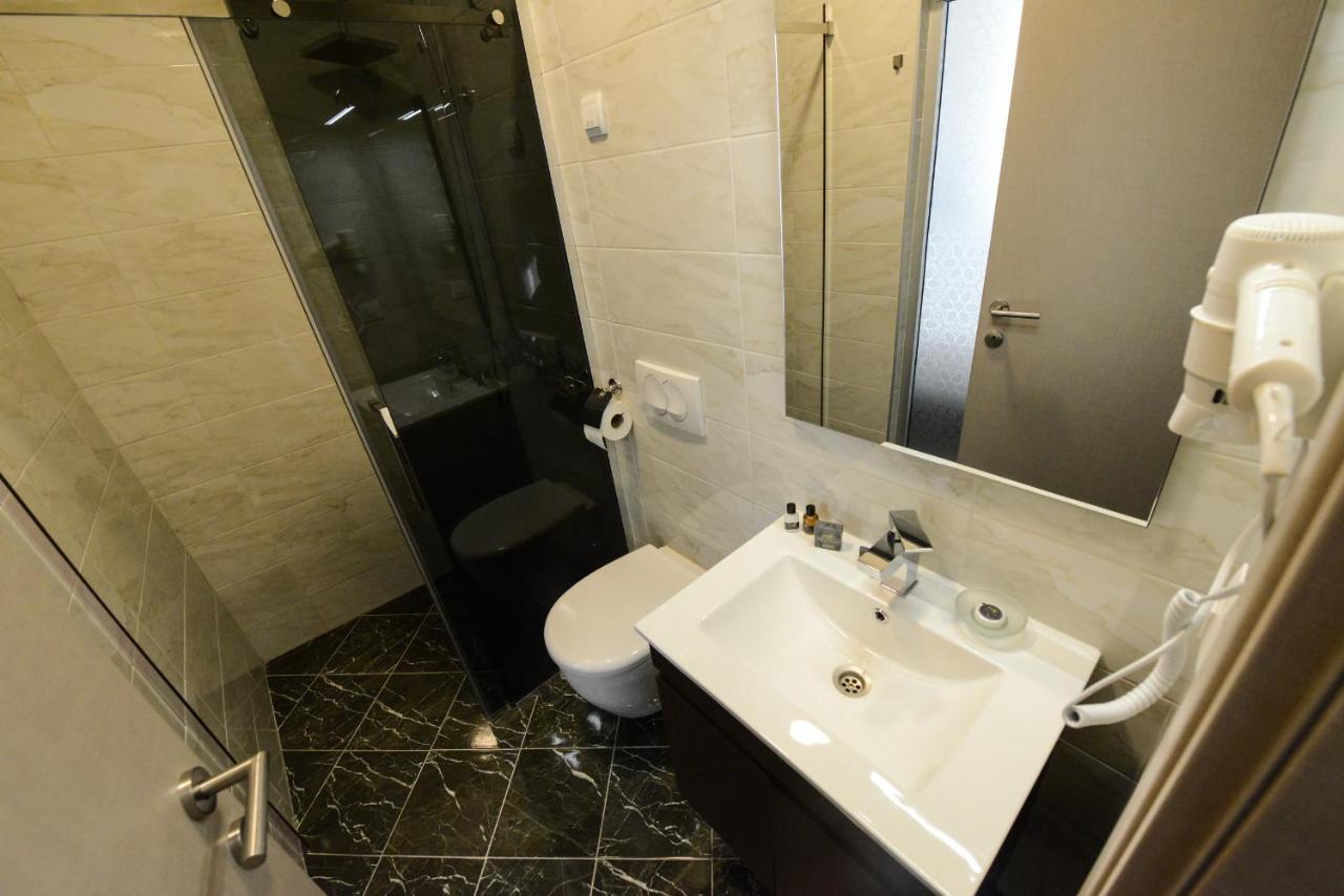 Hotel Cara 28 سكوبجي المظهر الخارجي الصورة