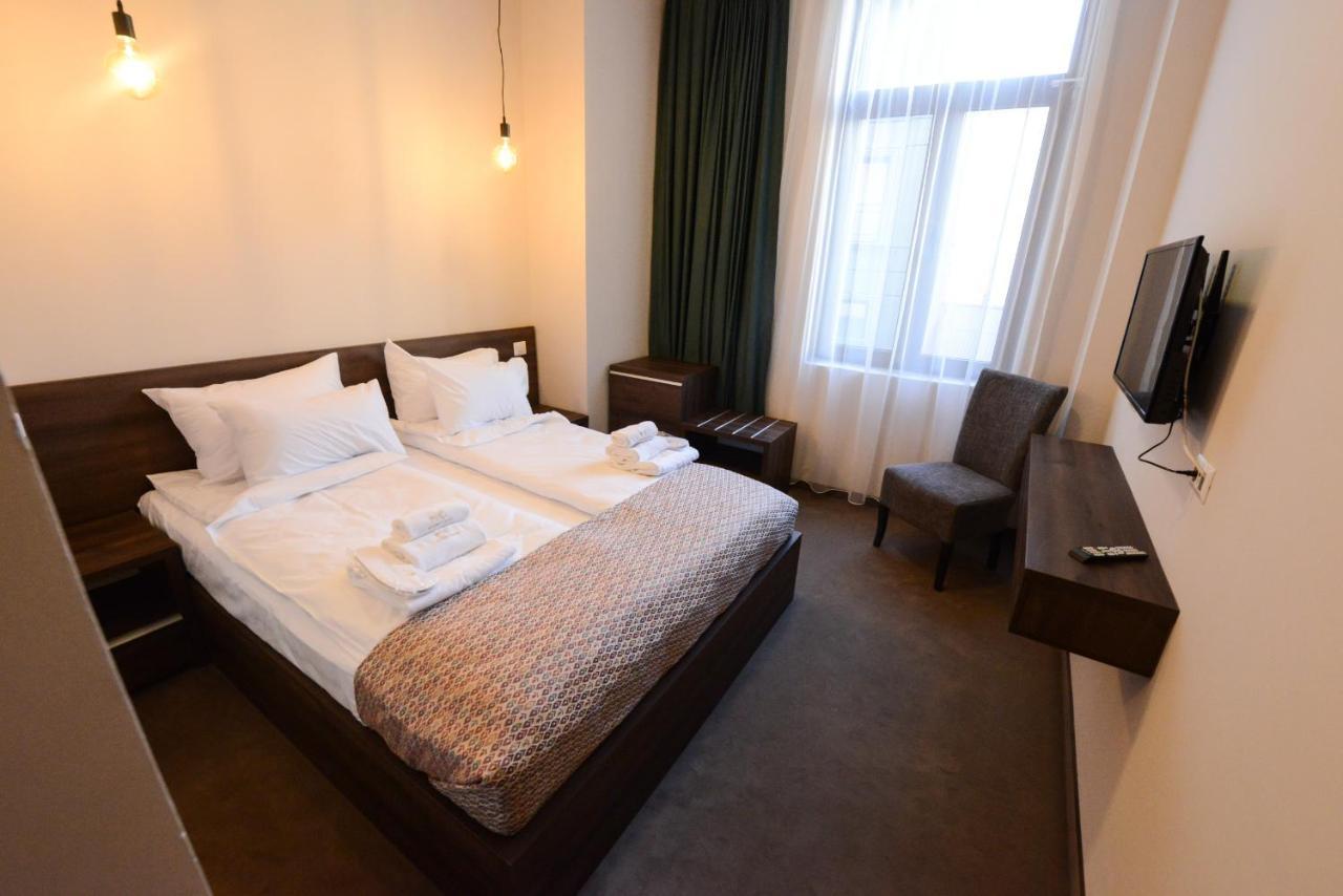 Hotel Cara 28 سكوبجي المظهر الخارجي الصورة