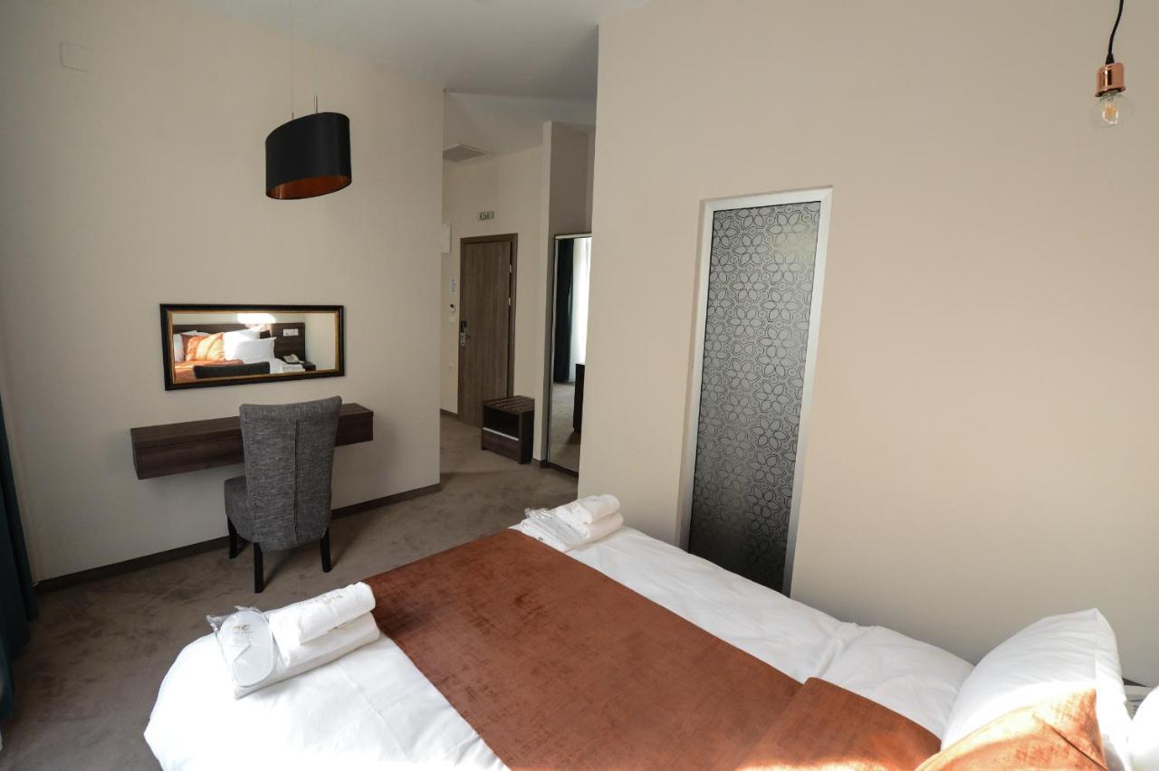 Hotel Cara 28 سكوبجي المظهر الخارجي الصورة