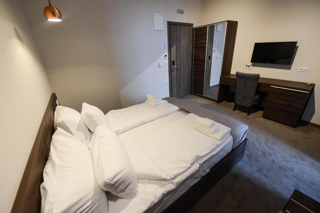 Hotel Cara 28 سكوبجي المظهر الخارجي الصورة
