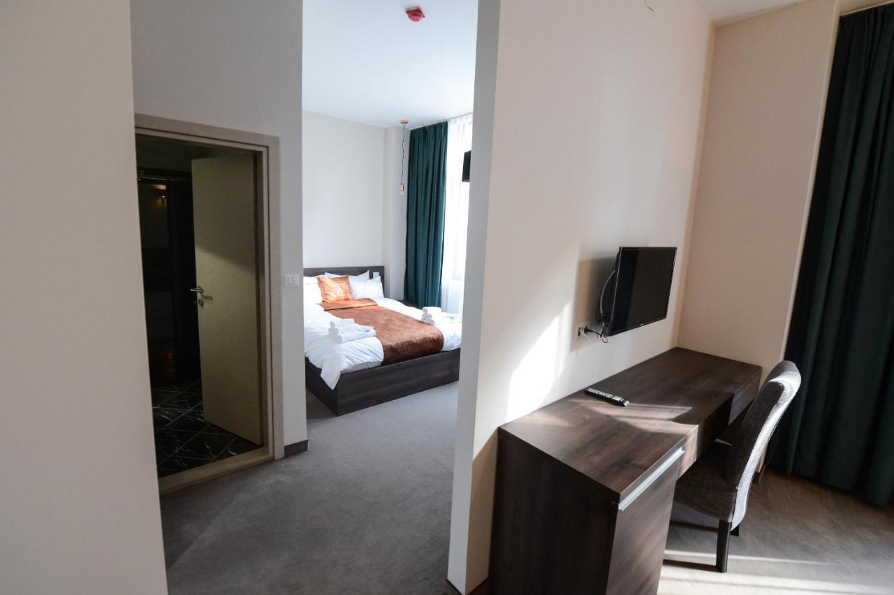 Hotel Cara 28 سكوبجي المظهر الخارجي الصورة
