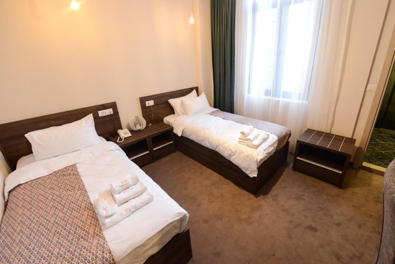 Hotel Cara 28 سكوبجي المظهر الخارجي الصورة