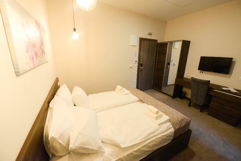 Hotel Cara 28 سكوبجي المظهر الخارجي الصورة