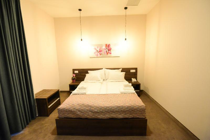 Hotel Cara 28 سكوبجي المظهر الخارجي الصورة